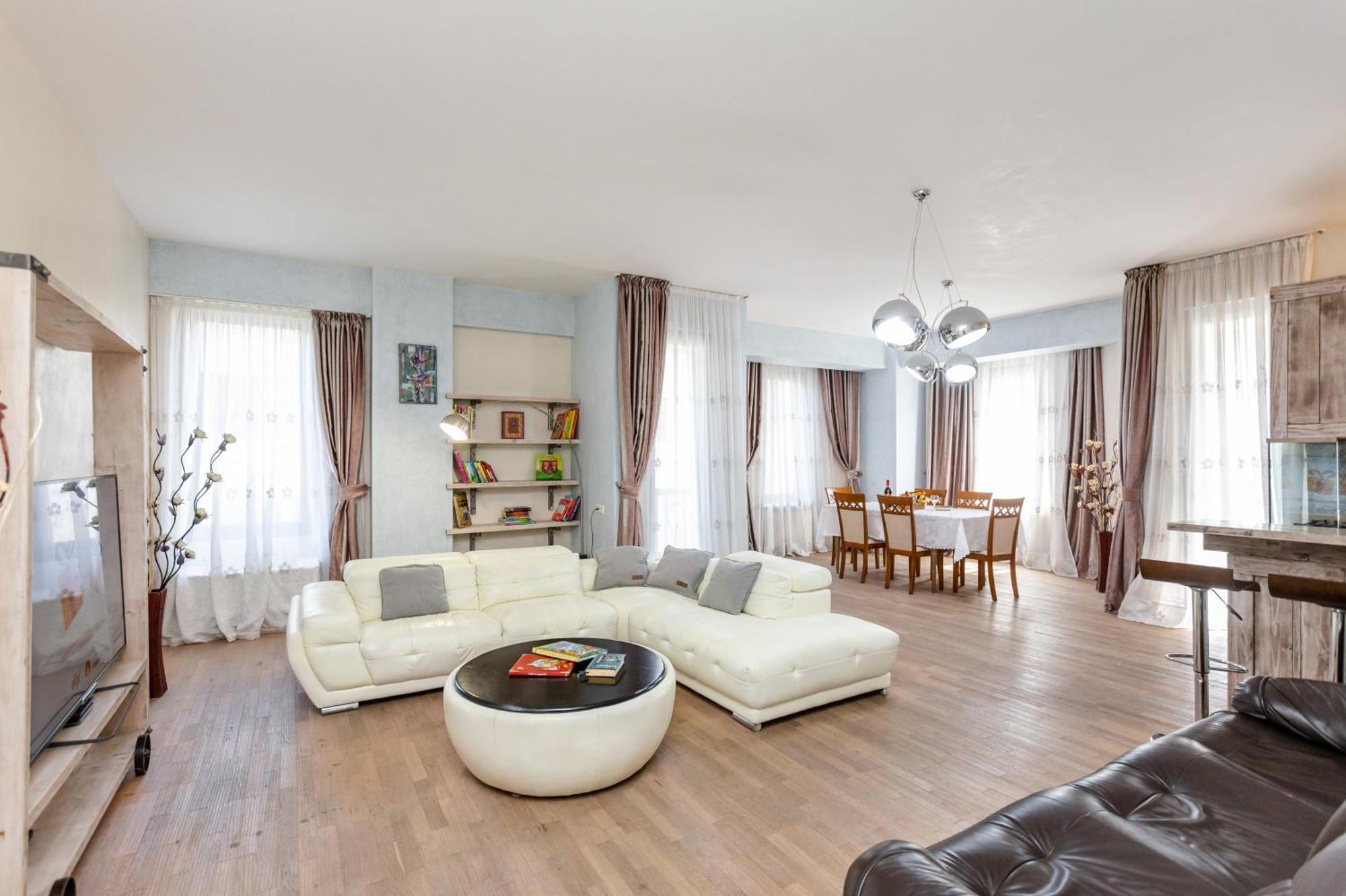 Harmony Place L Tbilisi Esterno foto