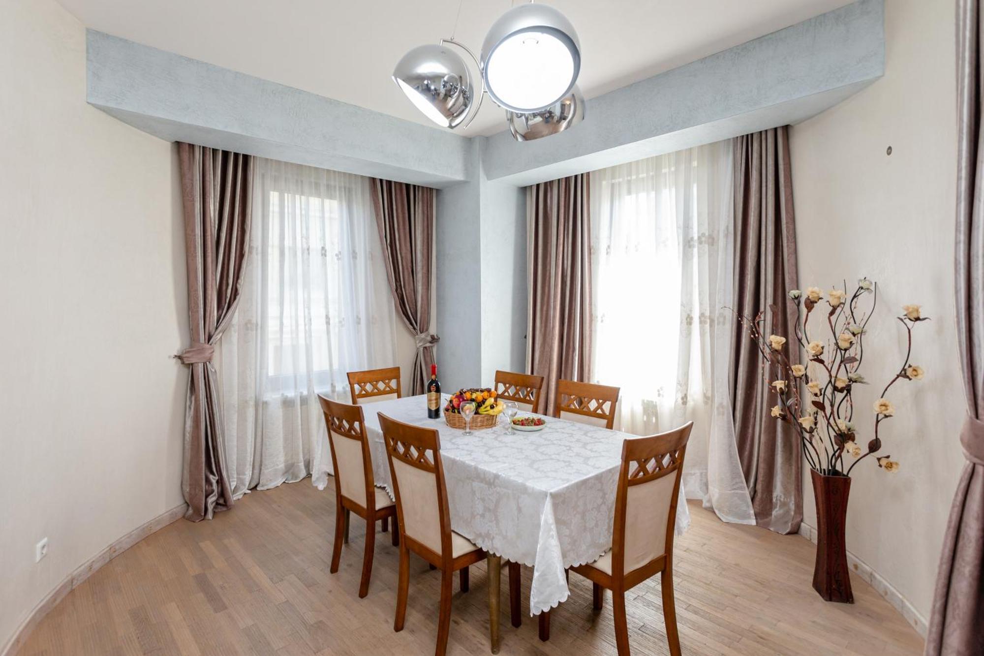 Harmony Place L Tbilisi Esterno foto